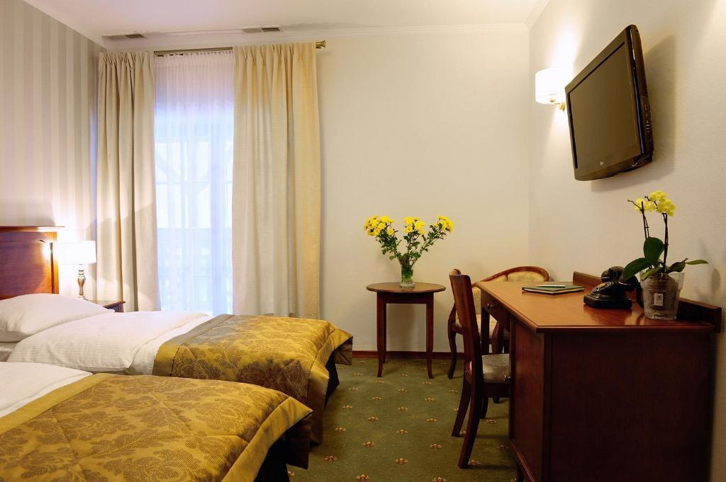 Hotel Kazimierski Zdroj Janowiec Rom bilde